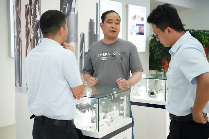 品牌体验中心店内-2